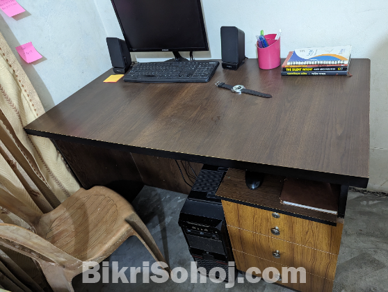 Office table